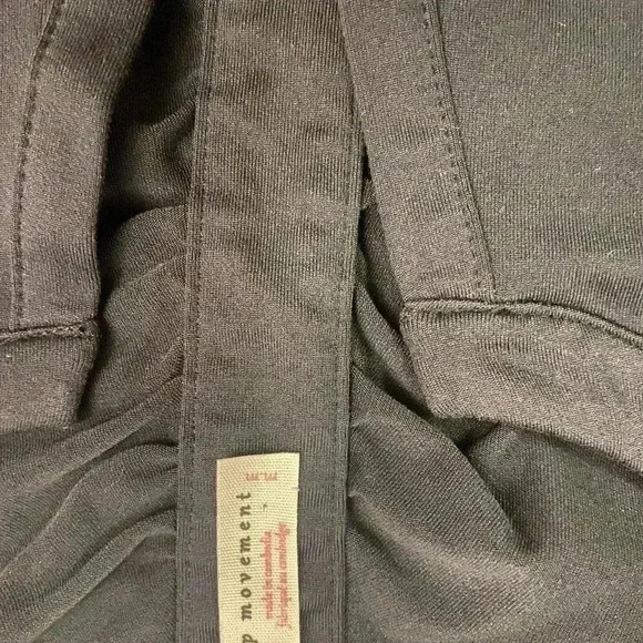 Free People Movement Upper Hand Crop Top in Black Size Medium - Picture 8 of 8